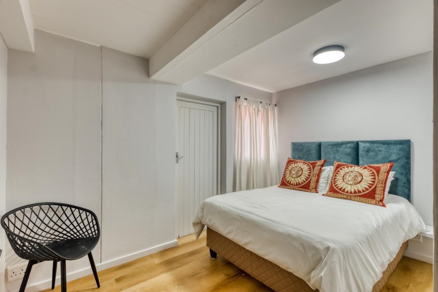5 Bedroom Property for Sale in Sandbaai Western Cape